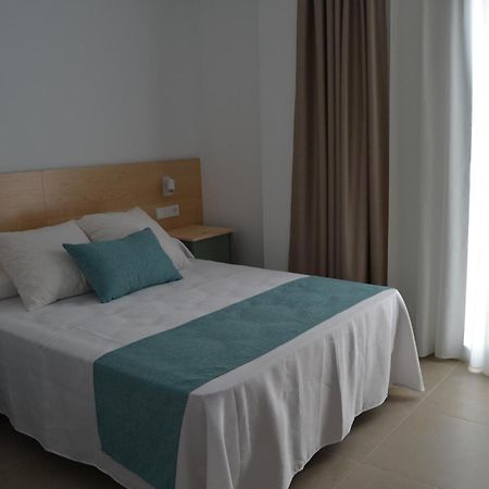 Hotel Oasis Conil De La Frontera Bagian luar foto