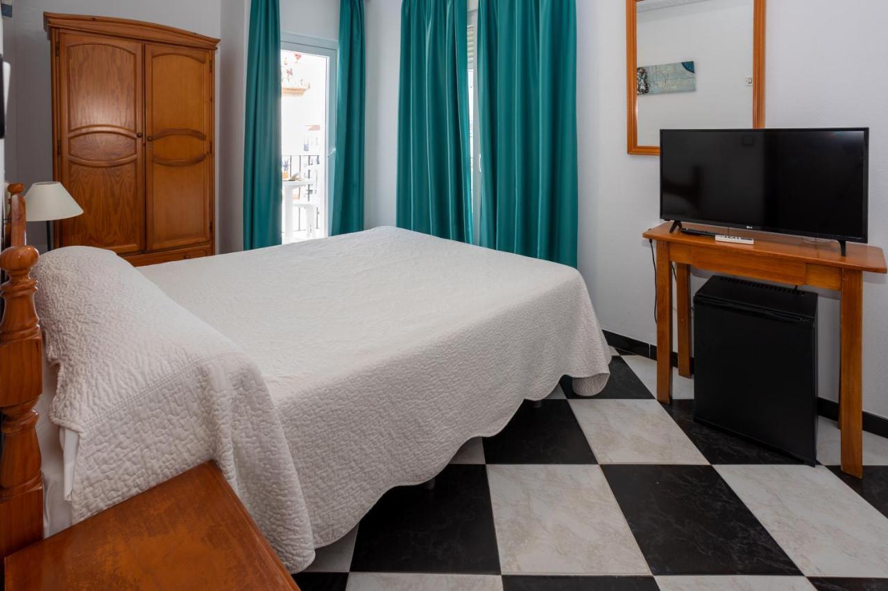 Hotel Oasis Conil De La Frontera Bagian luar foto