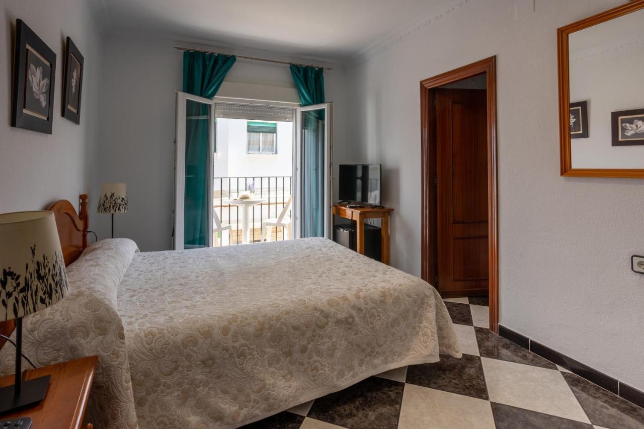 Hotel Oasis Conil De La Frontera Bagian luar foto
