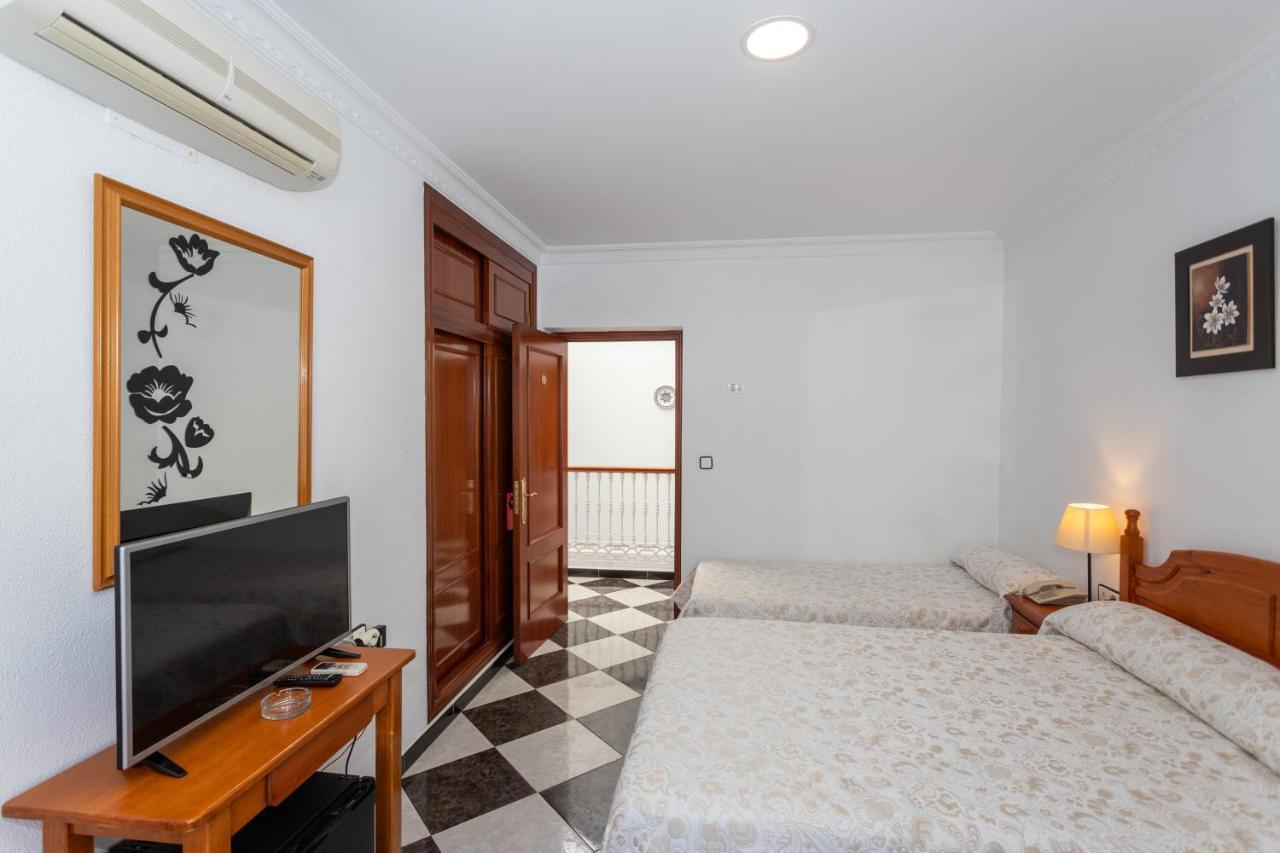 Hotel Oasis Conil De La Frontera Bagian luar foto