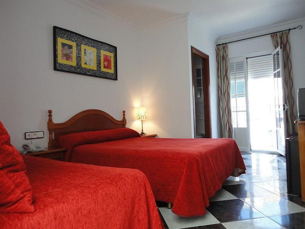 Hotel Oasis Conil De La Frontera Bagian luar foto