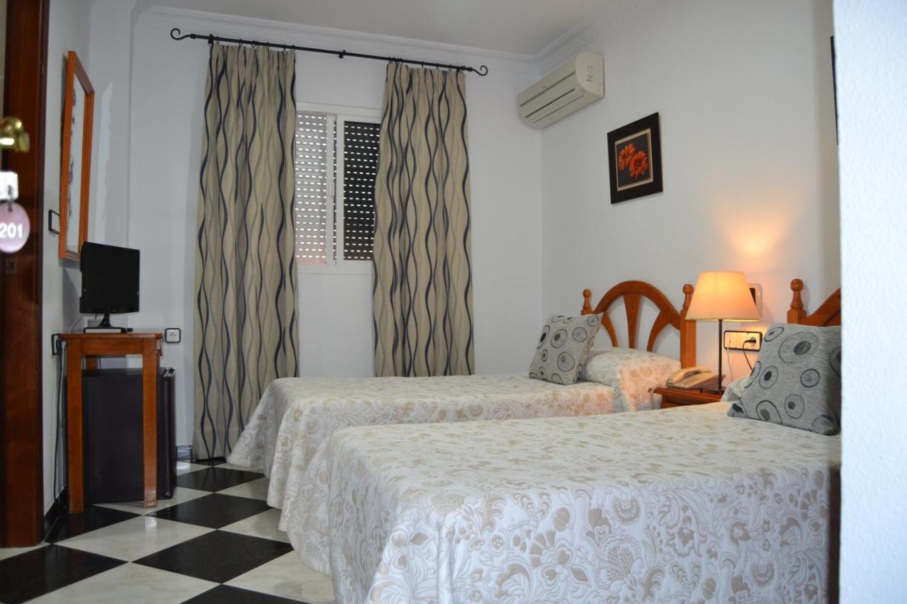 Hotel Oasis Conil De La Frontera Bagian luar foto