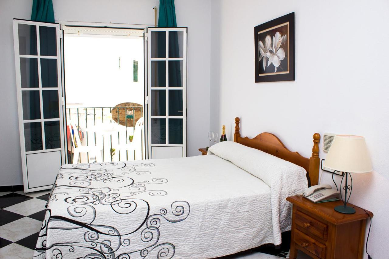Hotel Oasis Conil De La Frontera Bagian luar foto