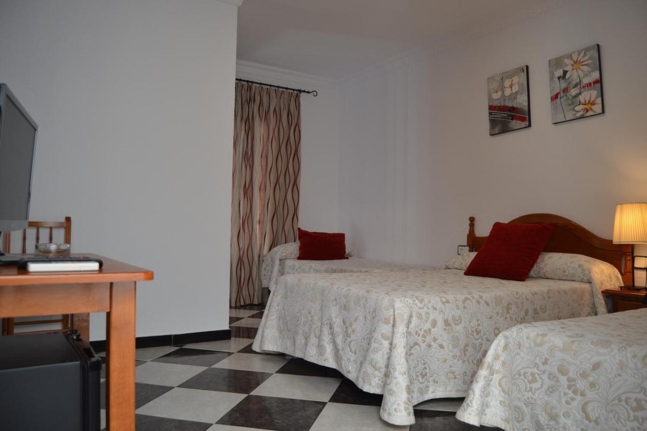 Hotel Oasis Conil De La Frontera Bagian luar foto