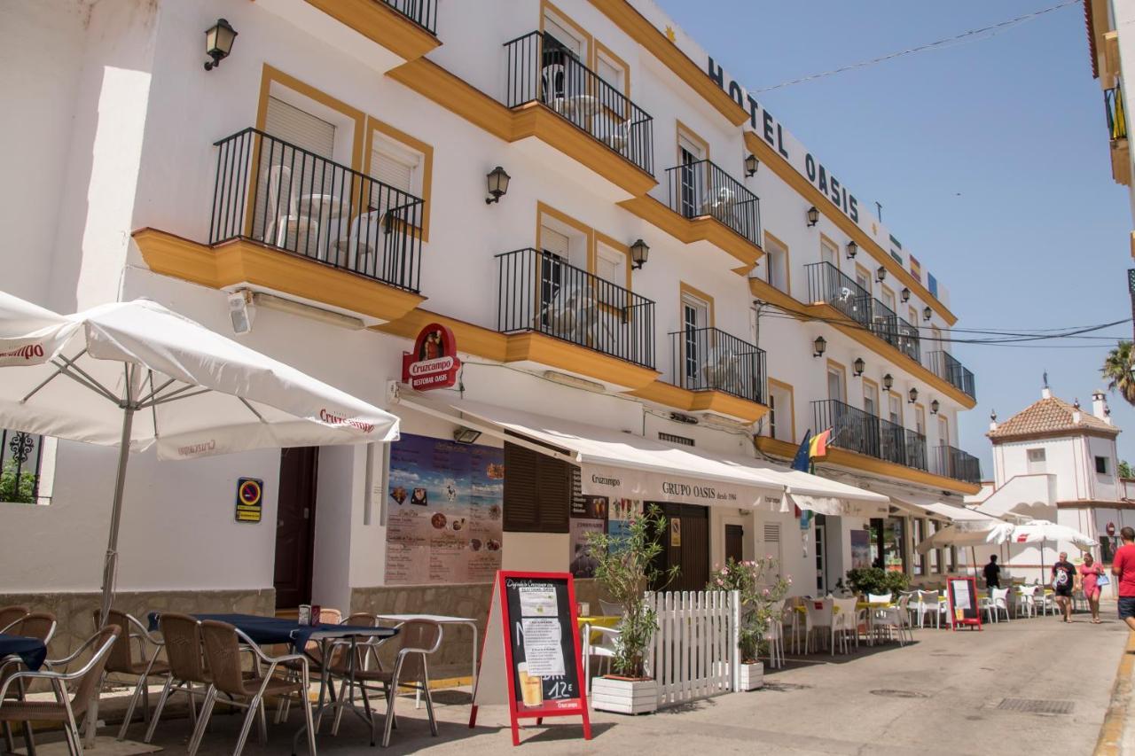 Hotel Oasis Conil De La Frontera Bagian luar foto